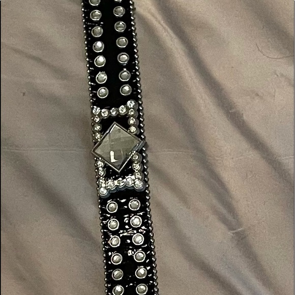 Beautiful Rhinestone belt - Picture 2 of 7